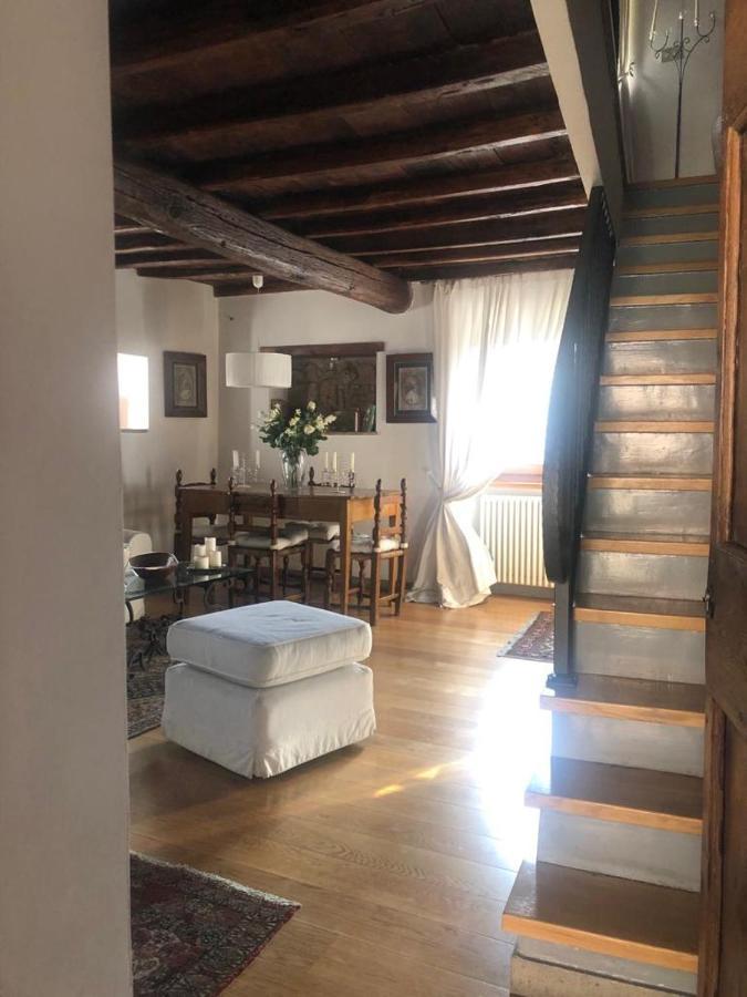 Luxury Apartment Sutri Center Bagian luar foto